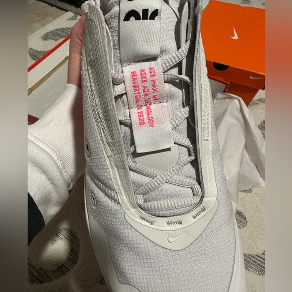 Size 10 NWT Nike Airmax women’s shoes - Picture 3 of 3